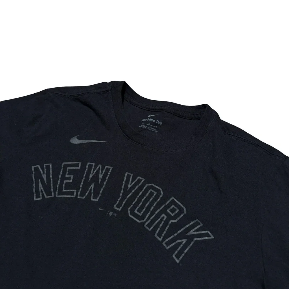 Nike Men's New York Yankees Aaron Judge Graphic T Shirt Black Size Large 21 x 27